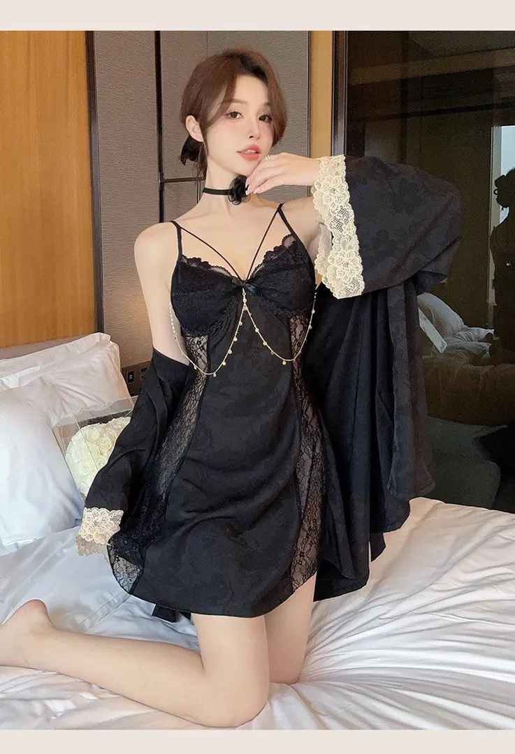 【輕奢高定版蕾絲睡裙】蕾絲深V純欲風！若隱若現，撥動男人的心弦！冰絲面料、自帶胸墊！